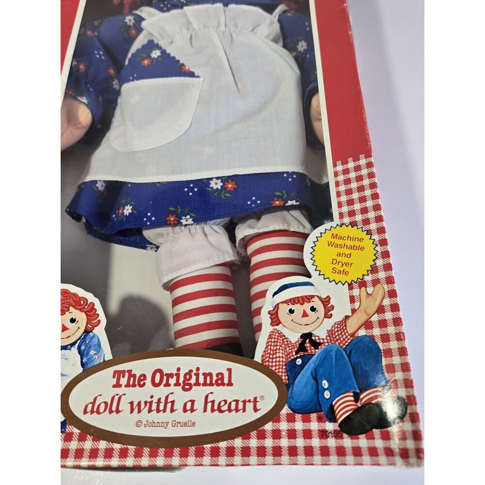 Playskool Hasbro RAGGEDY ANN 1989 The Original Doll w A Heart Doll 18" with Box - Picture 5 of 8